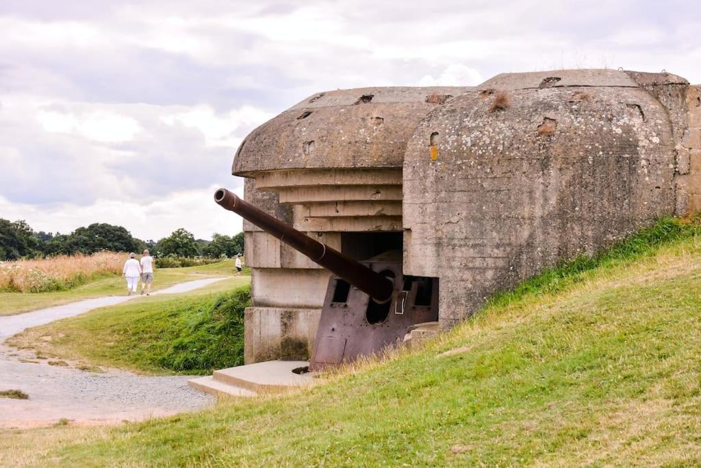 Le Joffre - Studio Sur La Digue En Centre Ville Arromanches-les-Bains Exterior photo